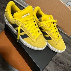 Adidas Men's Yellow and Black Sneakers